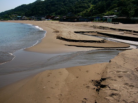 砂浜の河口2